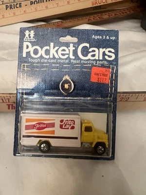 Camión Tomy Pocket Cars #F62 Ford "Frito Lay". ultra raro color naranja Tomica Foto 1 de 4