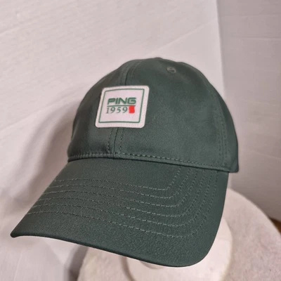Boné de golfe Ping 1959 verde Flexfit 110 alça de couro ajustável Mr. Ping: - Imagem 1 de 4