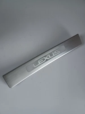 2006-11 Lexus GS300 GS350 GS430 GS460 Right Rear Door Sill Plate 67943-30100 - Image 1 of 4