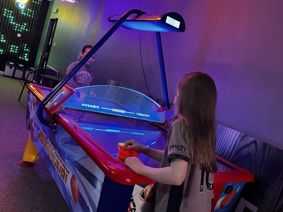 Coin Operated Arcade Machines Pool Table & Air Hockey Sega Namco Jaleco Wik UK - Image 1 of 4