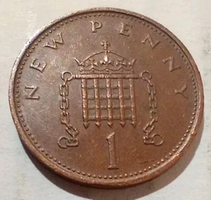 One New Penny 1979 UK GB Coin Elizabeth II British 1 P Pence - Picture 1 of 2