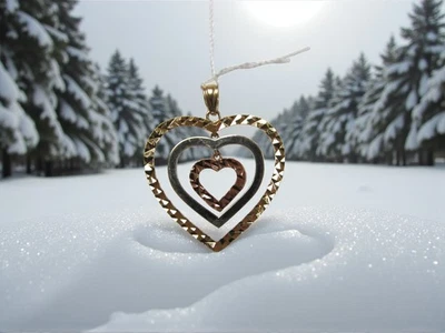 Colgante Corazón Oro Tricolor 10k Talla 1-1/8" (1.7g) SOLO COLGANTE Foto 1 de 4