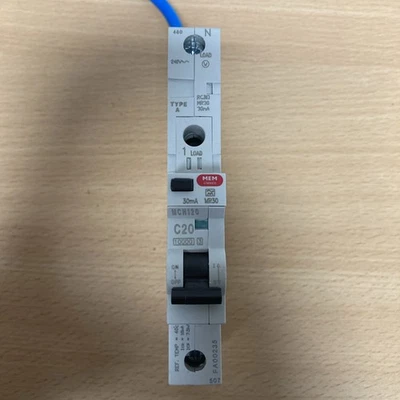 MEM Eaton RCBO 20 Amp 30mA Type C 20A MR30 POD Memshield 2 MMCH120R30 Type A  - Image 1 of 4