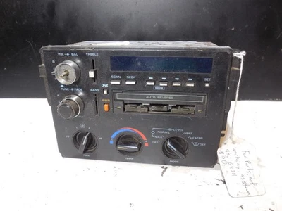 Delco 16072866 AM/FM Cassette Radio AC/calor Climatizador Control 85-88 Chevy Beretta Foto 1 de 4