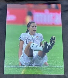 USWNT USA SOCCER ALEX MORGAN #43 11" x 14" UNSIGNED PHOTO - Picture 1 of 1