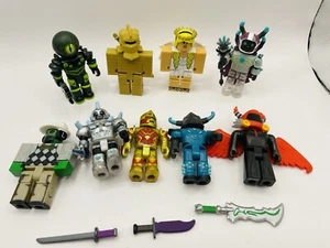 Figuras de acción Roblox Toys lote mixto de 9 personajes de videojuegos Jazwares - Imagen 1 de 4
