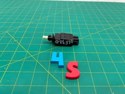 03-06 MERCEDES-BENZ W211 E320 BRAKE PEDAL STOP LIGHT SWITCH BUTTON SENSOR OEM - Image 1 of 4