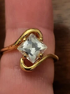 Anello vintage LIND 14k placcato misura 7 taglio quadrato zirconi twist link - Foto 1 di 5