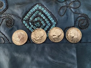 LOTTO 4 MONETE DA MEZZO DOLLARO USA ARGENTO KENNEDY ANNO 1964 1965 1966 1967 - Foto 1 di 6