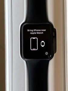 Apple Watch Series 3 - 42MM GPS + Cellular Space Gray - Photo 1 sur 13