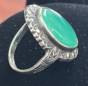 De colección. Marca Esterlina U Con Flechas ~ Cabujón Ovalado y Marcasita ~ Anillo Talla 4 1/2 ~ EE. UU. - Imagen 1 de 13