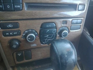 03 04 05 06 07 08 09 10 11 12 13 VOLVO XC90 Heater A/c Control - Picture 1 of 1