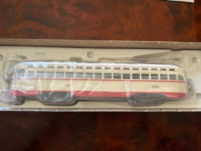 CORGI VINTAGE BUS LINES PCC STREETCAR DSR DEPT OF STREET RAILWAYS DETROIT MI - Image 1 of 4