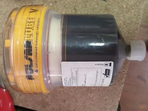 PULSARLUBE V SINGLE POINT LUBRICATOR 3/8" THREADED CONNECTOR 250CC - Picture 1 of 5