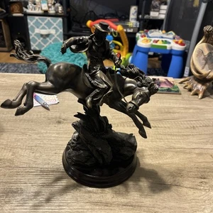 Cowboy reitet auf galoppierendem wildem Mustang Pferd Figur Western Rodeo Americana - Bild 1 von 4