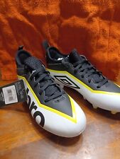 Boys Umbro Pivot Soccer Cleats (Size 3Y) BRAND NEW W TAGS