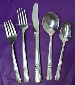 1881 Rogers Oneida "Lady Drake" Versilbertes Besteck 8 + Servierteile, 44-teiliges Set - Bild 1 von 9