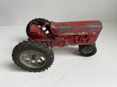 Vintage Tru Scale 1/16  890 Farm Tractor (17) - Image 1 of 4