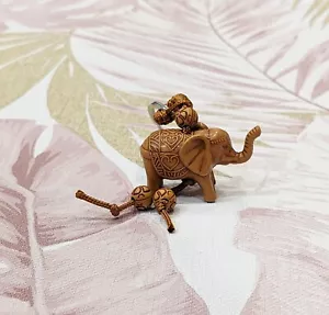 Llavero Feng Shui de madera de caoba tallada a mano elefante de la suerte - Imagen 1 de 2