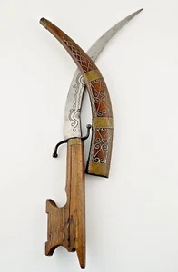 Antique Moroccan Ceremonial Nimcha Curved Engraved Dagger & Inlaid Wooden Sheath - Bild 1 von 8