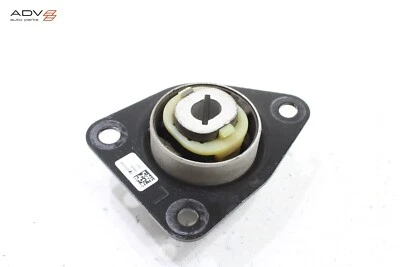 2022-2024 JEEP GRAND WAGONEER REAR DIFFERENTIAL LEFT MOUNT INSULATOR BRACKET OEM - Image 1 of 4