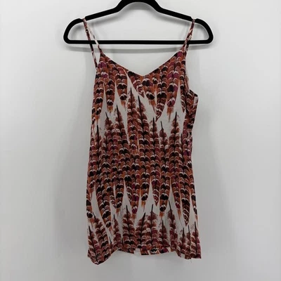 Camiseta sin mangas Show Me Your Mumu con estampado de plumas y correa de espagueti para mujer talla pequeña Foto 1 de 4