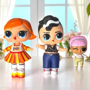 LOL Surprise Mini Puppen Mini Süßigkeiten Pez Sweethearts Tough Guy Lil Sis 3 Stück - Bild 1 von 9