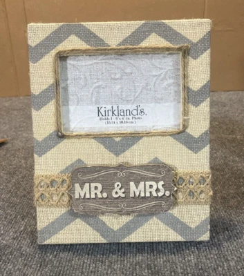 Marco de fotos Kirkland's gris y crema Foto 1 de 4