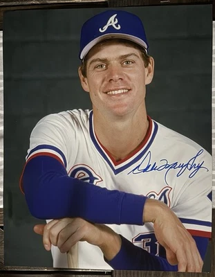 Dale Murphy SIGNED Atlanta Braves 16x20 color photo w/ proof - Image 1 of 2
