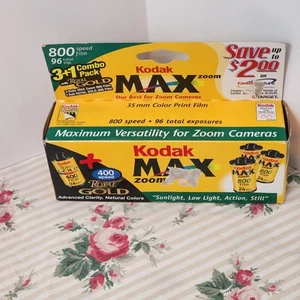 New Vintage Kodak Max Zoom 800 Film ISO 800/30 35 mm 3 Rolls + 1 ROYAL GOLD 400 - Picture 1 of 7