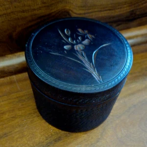 JAPANESE Antique Hand Carved Wooden Ceremony Collar Tea Box approx 3 x 3.75 in - Picture 1 of 18