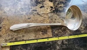 ๐WM ROGERS ART DECO VTG c1937 HIAWATHA AKA MEMORY SILVERPLATED GRAVY LADLE ๐ค - Picture 1 of 5