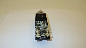 ALLEN BRADLEY 800MR-J41BAK SELECTOR SWITCH 3 POSITION KEYED SERIES A NNB - Picture 1 of 5
