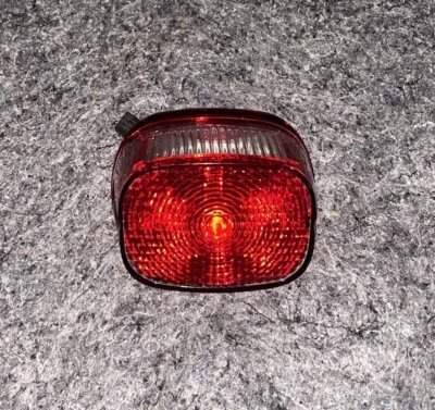 Luz de freno trasera genuina Harley Davidson Sportster XL1200C 2005 Foto 1 de 4