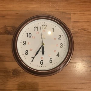 Basic Indoor 12" Bronze Analog Runde Moderne Wanduhr, US-Verkäufer 14br - Bild 1 von 4