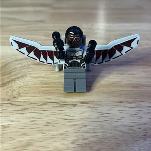 LEGO Falcon Minifigure - 76050 Marvel Superheroes - Hazard Heist - Picture 1 of 4