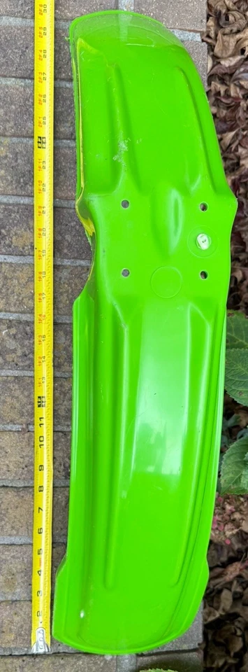 Guardabarros delantero Kawasaki KX 125 250 420 500 1981 1982 1983 1984 1985 1986 1987 1988 Foto 1 de 4