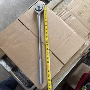 Stanley 3/4" Drive Round Head Quick -Release 20" Long Ratchet- 91-316 - Picture 1 of 6