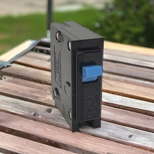 Westinghouse BR115 Used Single-Pole Thermal Circuit Breakr 15A, 120/240 Set of 2 - Picture 1 of 8