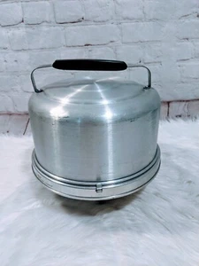 VINTAGE MIRRO Cake Or Pie Carrier Aluminum Locking 11" - Picture 1 of 9