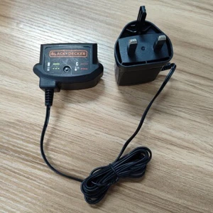 Adaptador de CA 8V-20V Black & Decker SSC-250040UK Cargador de batería P/N:90590289-05 - Imagen 1 de 4