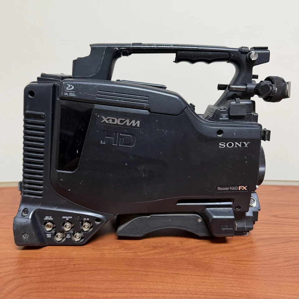 Sony PDW-700 XDCAM HD 3CCD Camera - 1204 Hrs - NO Lens or Viewfinder, Body ONLY - Image 1 of 4