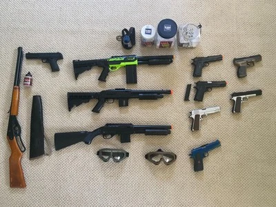 Airsoft/BB Rifles, Pistols, Ammunition, Eye Protection - Image 1 of 4