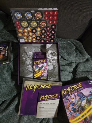 Lote Keyforge - Starter, Unchained, Playmats, Grim Recorders, Winds Of Exchange Foto 1 de 4