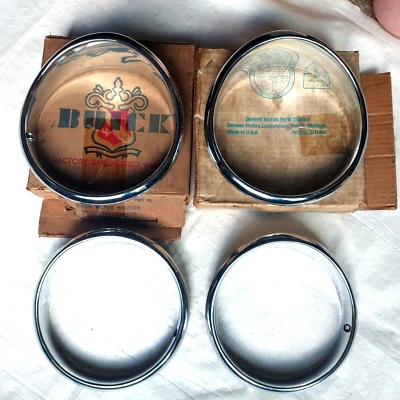 Buick NOS 1960 bisel de anillo de puerta de faro cromado, juego de 4: 1192682, 1192683 2 ea Foto 1 de 4
