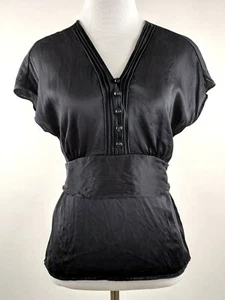 Old Navy schwarzes kurzärmliges Oberteil aus 100 % Seide Damengröße S seitlicher Reißverschluss Knopfleiste - Bild 1 von 9