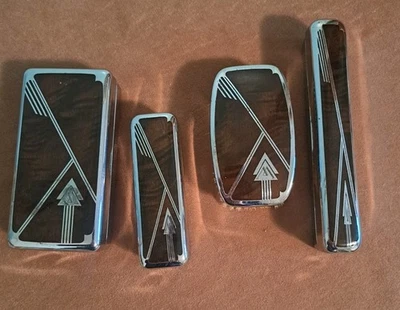 Juego de 4 estuches de viaje para artículos de tocador de metal MCM Art Deco Foto 1 de 4