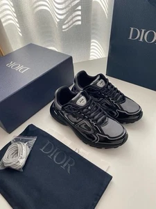 Dior B30 Sneakers - Picture 1 of 5