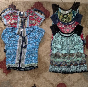 Bila Tank Tops: 3 Crochet Shoulder and 2 Cap Sleeve - SIZE SMALL - 5 TOPS!!!!!!! - Picture 1 of 10