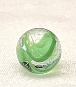 Vintage Vitro Horseshoe Cat's Eye Marble Mint 5/8" combined ship 🇺🇸 - Bild 1 von 7